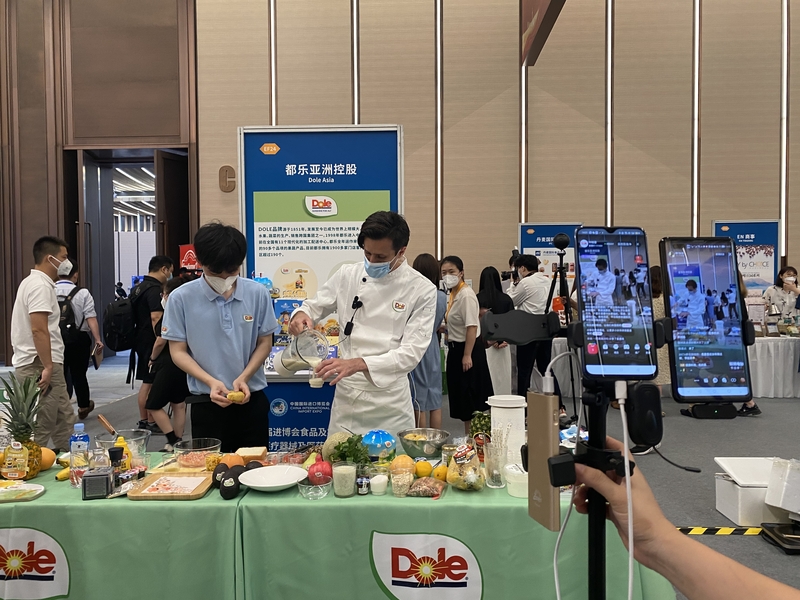 吃貨福利來(lái)襲！第五屆進(jìn)博會(huì)食品首發(fā)熱浪席卷，互聯(lián)網(wǎng)銷售新趨勢(shì)全揭秘